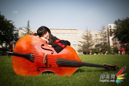 校园女神亲身示范 教你拍摄清纯萌妹子