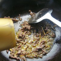 【图】怎么做青椒洋葱炒肉丝好吃