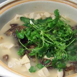 鱼头砂锅做好吃砂锅做法最正宗的食品v鱼头特点的鱼头图片