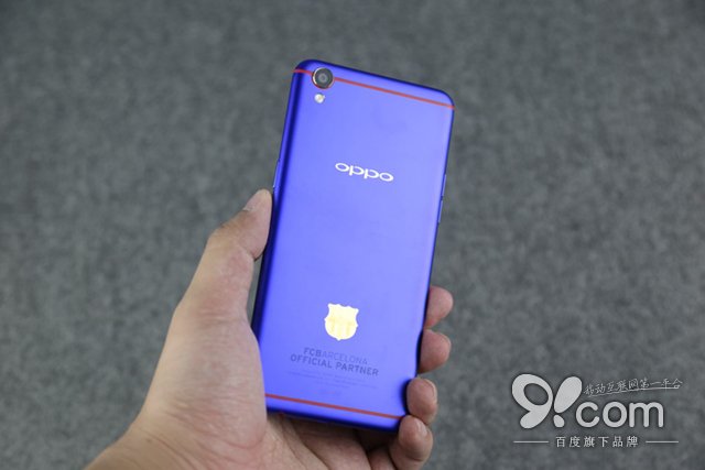 全新配色只为红蓝 OPPO R9巴萨版开箱