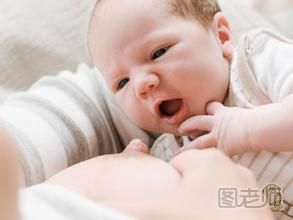 母乳喂养注意事项：多长时间哺乳一次