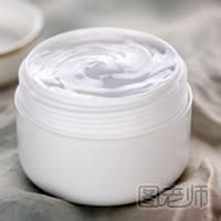 毛囊炎疙瘩怎么治疗_毛囊炎疙瘩怎么治疗_图