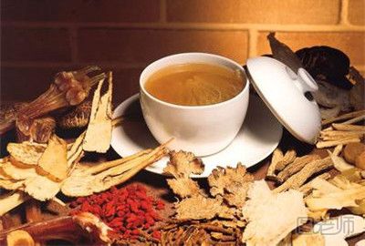 月子病风湿怎么治疗_月子病风湿怎么治 什么方