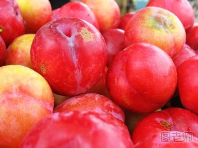 【图】糖尿病老人吃什么水果好?首选火龙果治