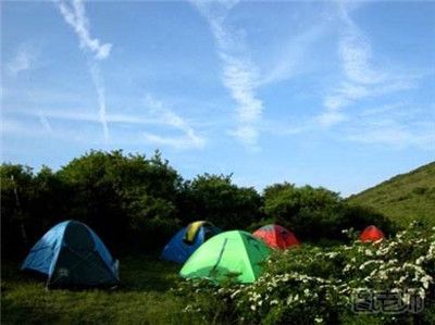 香港女子野外露宿11天喝山涧水险保命 野外露营需要注意什么