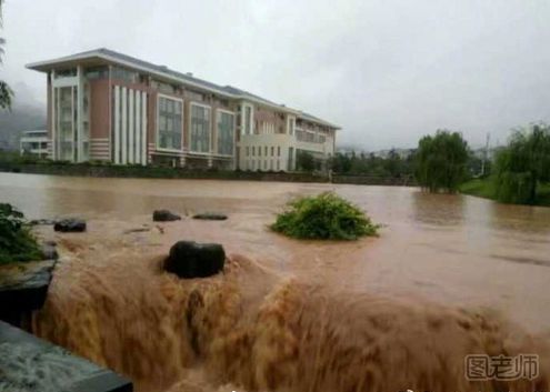 广西桂林连日遭受大暴雨袭击 2017暴雨天气安全提示