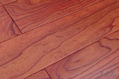 挑选实木复合地板时有哪些误区
