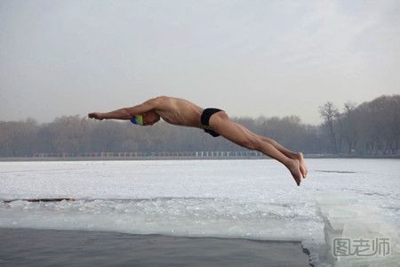 冬泳可以减肥吗？冬泳减肥有方法.jpg