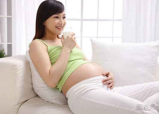 妈妈哺乳期上火对宝宝怎么办？哺乳期上火会不会影响宝宝上火