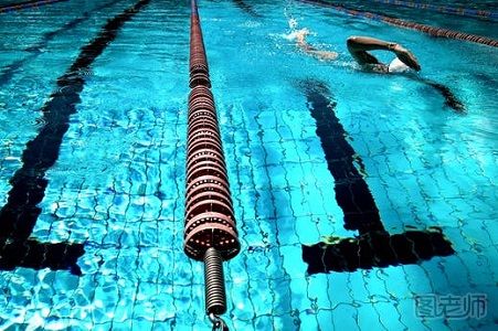 游泳比普通运动减肥效果好在哪里