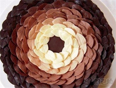 【手工DIY】巧克力树叶花型蛋糕怎么做