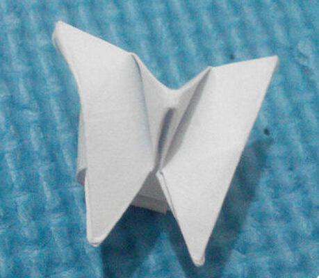 蝴蝶戒指怎么折 蝴蝶戒指的折纸图解