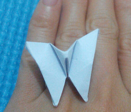 蝴蝶戒指怎么折 蝴蝶戒指的折纸图解