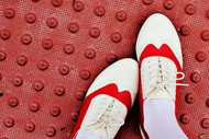 怎么改造鞋子 DIY红色闪耀马鞍鞋