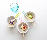 手工大改造 简单的筷子喷漆教程