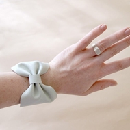  皮革小物设计制作 DIY漂亮的皮革手环