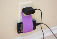 手机充电小技巧 教你如何用硬纸板diy充电座