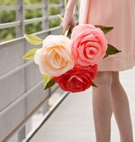 浪漫童话大号绉纱玫瑰花 纸玫瑰DIY的折法图解
