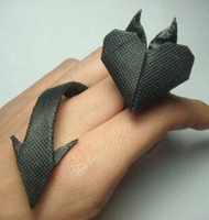 DIY手工折纸  酷炫恶魔戒指折纸图片教程