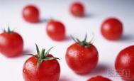 美容知识 如何用番茄让肌肤白起来