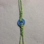 绳艺编织纽扣手链的制作教程