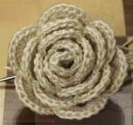 玫瑰花钩针编织 毛线编织玫瑰花的方法