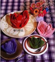 餐巾折叠玫瑰的手工折叠方法 餐巾折叠艺术