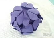 美丽的爱心花球折纸教程 心形折纸花球图解