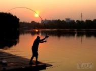 夏秋季节水库钓鱼技巧以及常用鱼饵配方