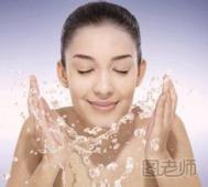 用什么洗脸会变白 有效美白的洗脸方法