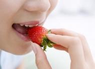 哺乳期可以吃草莓吗？哺乳期吃草莓有什么好处