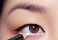 单眼皮怎样画眼线 单眼皮眼线笔的画法