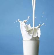 揭秘脱脂牛奶减肥法