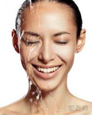 洗完脸后的护肤步骤 详解正确洗脸护肤方法