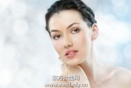 美容护肤：面部按摩让你的皮肤更紧致