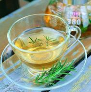 夏季养生：夏季饮食 三叶茶有消暑解渴之效