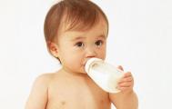 母乳奶粉混合喂养 如何混合