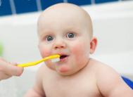 孩子牙齿变黄是什么原因
