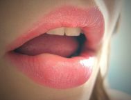 针对嘴唇起泡的食疗方法 嘴唇上长泡了怎么办