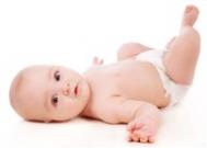 宝宝大量吐奶时应该如何应对？