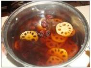 罗汉果莲藕甜汤的家常做法