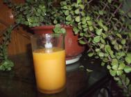 鲜榨橙汁的吃法