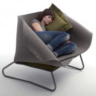 Charlotte Kingsnorth：毛毡折叠式躺椅设计