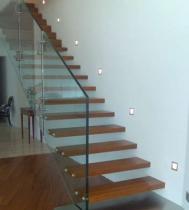 现代欧式风格小复式楼梯的装修