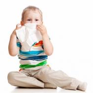 小孩一直流鼻涕怎么办？