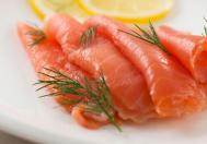 什么食物能预防大肠直肠癌？食用鱼类加蔬果