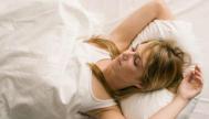 不良睡姿容易导致食道癌