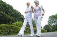 怎么做健肺操有益老人健康