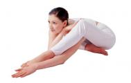 瑜伽减肥动作-瑜伽减肥法让你身轻如燕！