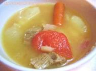 正宗红萝卜土豆洋葱牛肉汤的做法